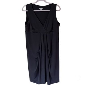 Ann Taylor sleeveless knee length black dress. Women’s large. Evening or office.